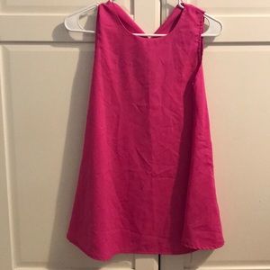 Pink sleeveless top!